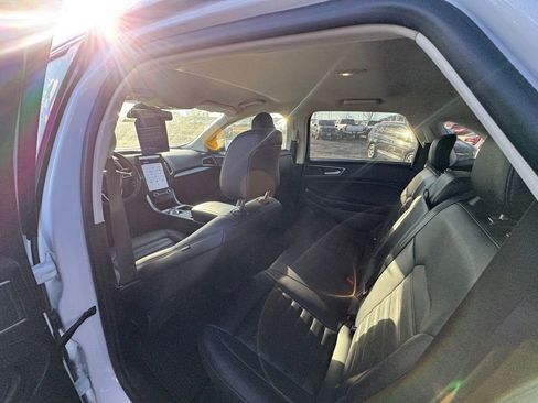 Certified 2024 Ford Edge SEL w/ Convenience Package image 10