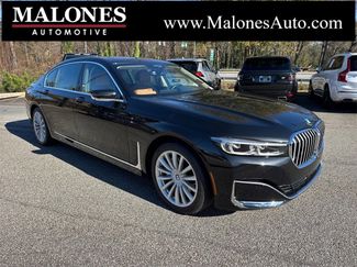 Used 2022 BMW 740i xDrive w/ Premium Package video 1