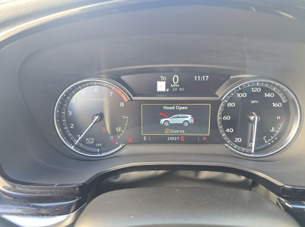 Used 2025 Cadillac XT6 Premium Luxury FWD image 4