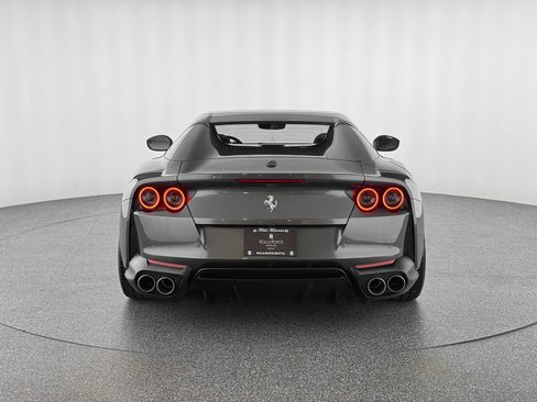 Used 2021 Ferrari 812 GTS image 4