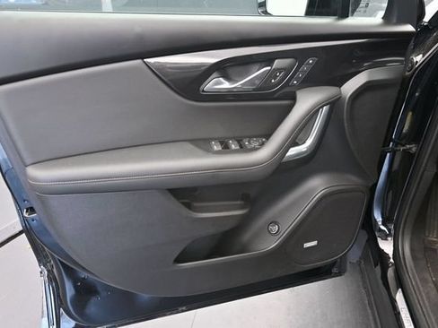 Used 2019 Chevrolet Blazer Premier w/ Sun and Wheels Package AWD/4WD image 17