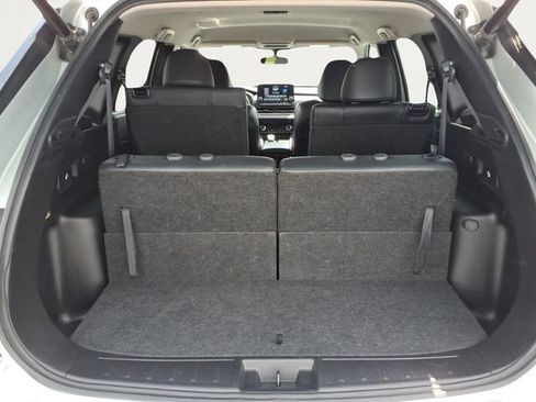 Used 2024 Mitsubishi Outlander AWD image 21