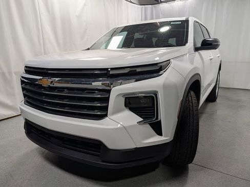 New 2026 Chevrolet Traverse LT image 7