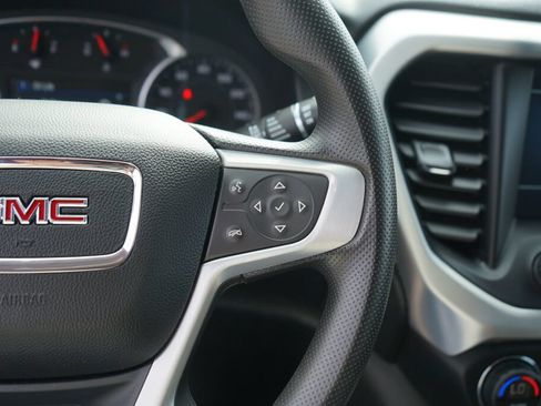 Used 2021 GMC Acadia SLE FWD image 23