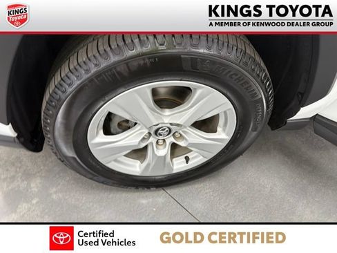 Used 2021 Toyota RAV4 XLE w/ Convenience Package AWD/4WD image 34