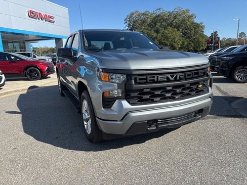 Used 2024 Chevrolet Silverado 1500 Custom image 7