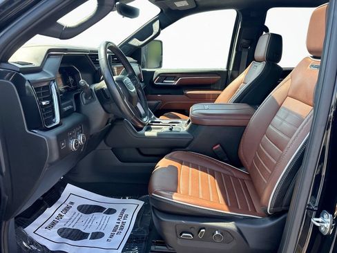 Used 2024 GMC Sierra 3500 Denali Ultimate AWD/4WD image 25