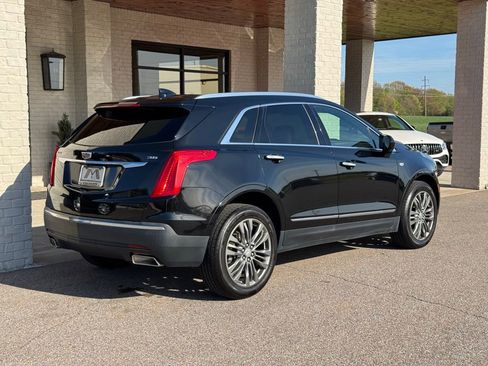 Used 2017 Cadillac XT5 Premium Luxury FWD image 11