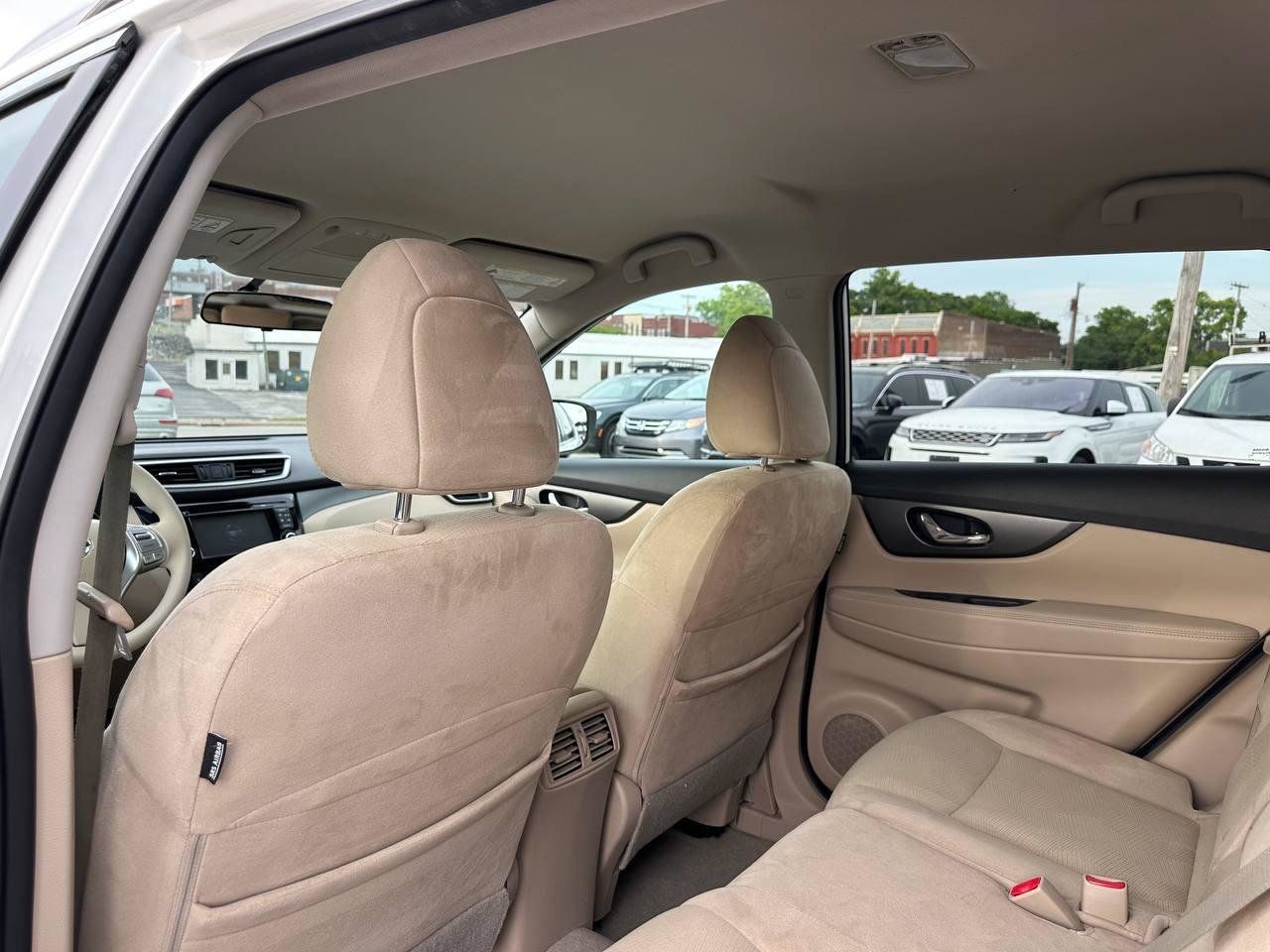 Used 2015 Nissan Rogue SV w/ SV Premium Package FWD image 22