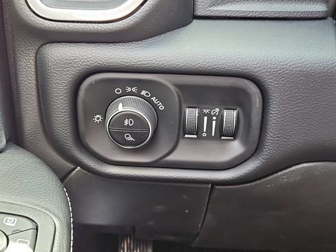 New 2026 RAM 3500 Laramie AWD/4WD image 18