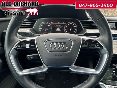 Used 2022 Audi e-tron Premium image 22