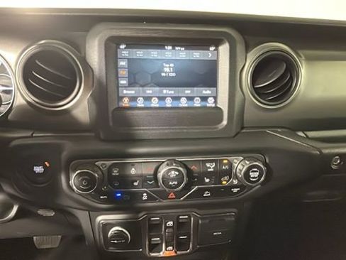 Used 2023 Jeep Wrangler Unlimited w/ Cold Weather Group AWD/4WD image 22