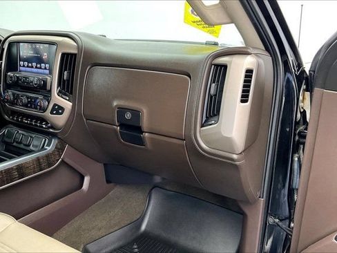 Used 2016 GMC Sierra 2500 Denali w/ Duramax Plus Package AWD/4WD image 14