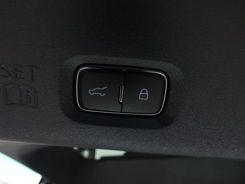 New 2025 Ford Expedition Platinum w/ Stealth Performance Package image 21