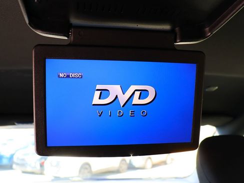 Used 2020 Chrysler Pacifica Touring w/ S Appearance Package FWD image 39