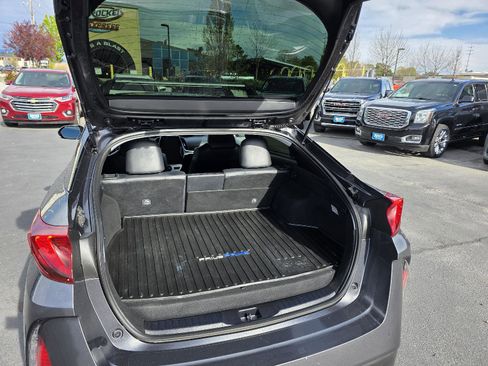 Used 2018 Toyota Prius Prime Premium image 23