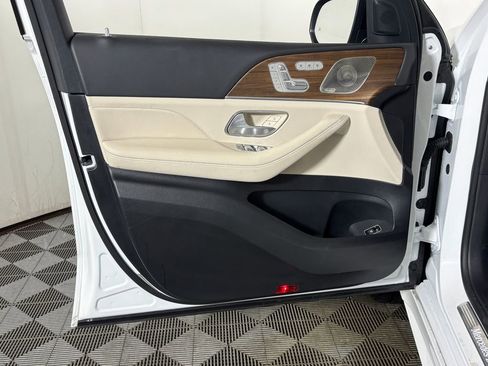 Certified 2025 Mercedes-Benz GLE 450 4MATIC image 27