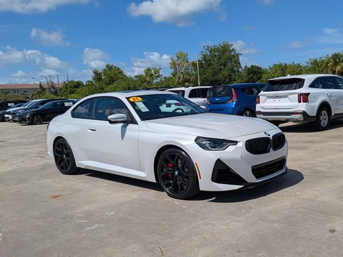 Used 2025 BMW 230i Coupe w/ M Sport Package RWD image 2