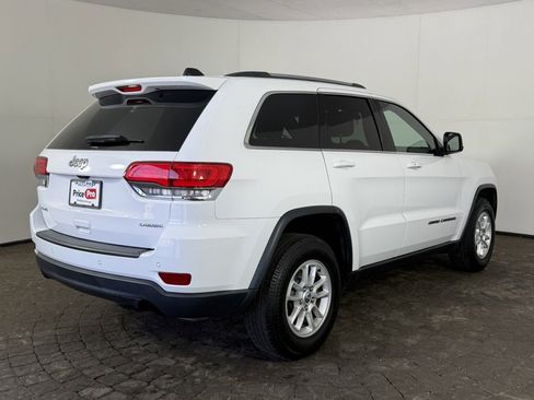 Used 2019 Jeep Grand Cherokee Laredo AWD/4WD image 9