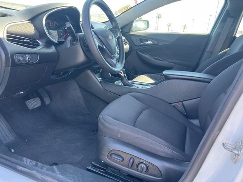 Used 2023 Chevrolet Malibu LT FWD image 15