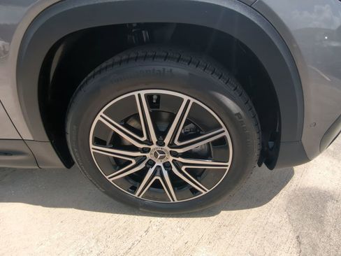 Used 2024 Mercedes-Benz EQB 300 4MATIC image 22