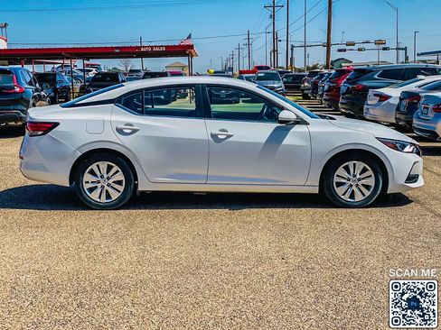 Used 2022 Nissan Sentra S image 8