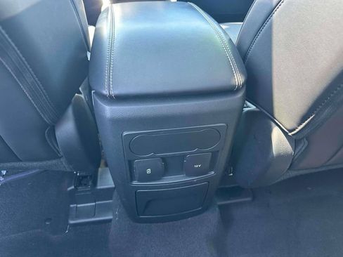 Used 2023 Ford Explorer XLT w/ Equipment Group 202A AWD/4WD image 12