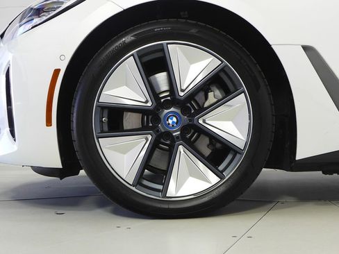 Used 2023 BMW i4 eDrive35 w/ Premium Package RWD image 5