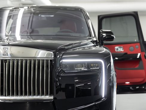 New 2026 Rolls-Royce Cullinan AWD/4WD image 25