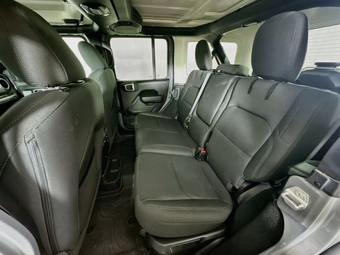 Used 2023 Jeep Wrangler Unlimited w/ Cold Weather Group AWD/4WD image 25