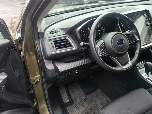 Used 2025 Subaru Ascent Premium image 3