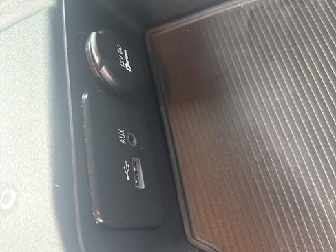 Used 2016 RAM 1500 ST w/ SXT Appearance Group image 33