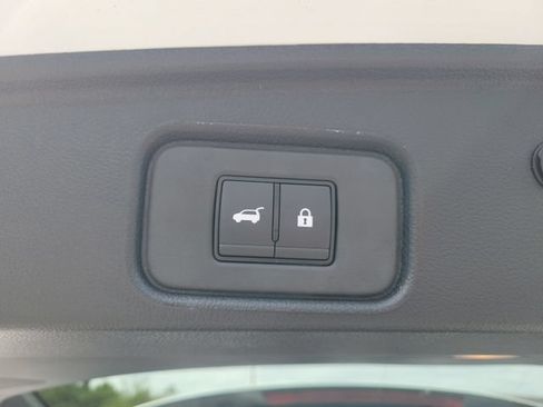 New 2026 Nissan Pathfinder SL AWD/4WD image 8