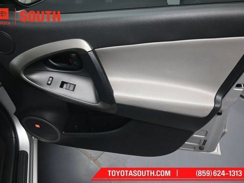 Used 2011 Toyota RAV4 Limited w/ Limited Extra Value Pkg AWD/4WD image 27