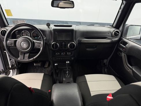 Used 2015 Jeep Wrangler Unlimited Sport w/ Quick Order Package 24S AWD/4WD image 27