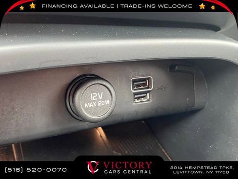 Used 2021 Volvo XC40 T5 R-Design w/ Advanced Package image 35