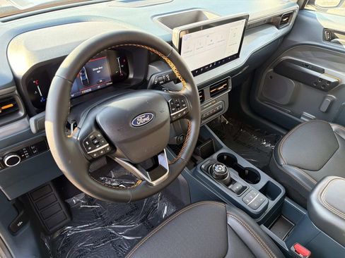 Used 2025 Ford Maverick Tremor image 7