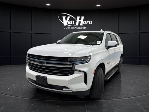 Used 2023 Chevrolet Tahoe LT w/ LT Signature Plus Package AWD/4WD image 3