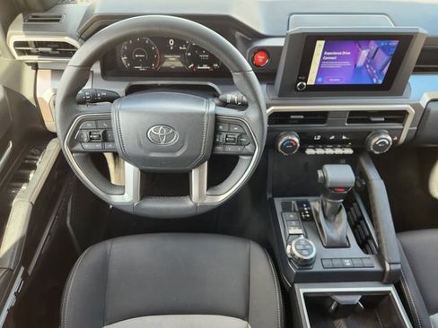 Certified 2025 Toyota Tacoma TRD Off-Road image 27