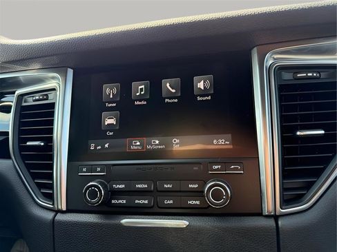 Used 2017 Porsche Macan S image 48