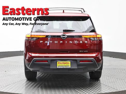 Used 2024 Nissan Pathfinder SV AWD/4WD image 6