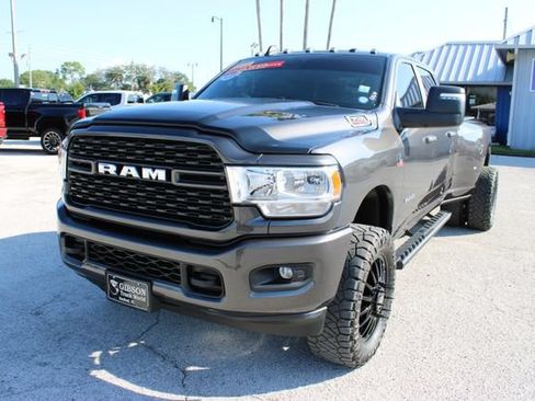 Used 2024 RAM 3500 Big Horn AWD/4WD image 3