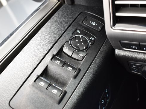 Used 2020 Ford F350 Platinum w/ Tremor Off-Road Package image 24