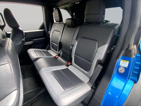 Used 2023 Ford Bronco Black Diamond AWD/4WD image 21