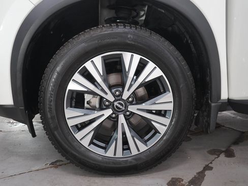 Used 2023 Nissan Rogue SV w/ SV Premium B Package AWD/4WD image 30