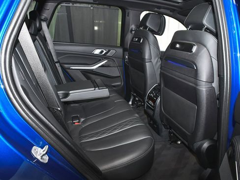 Used 2024 BMW X5 M60i AWD/4WD image 59