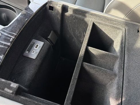 Used 2023 Cadillac Escalade Sport image 32