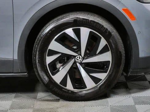 Certified 2023 Volkswagen ID.4 Pro RWD image 36