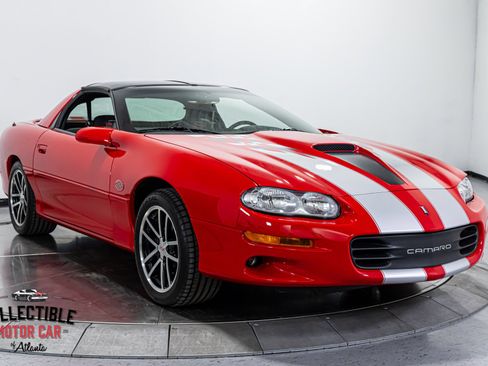 Used 2002 Chevrolet Camaro Z28 w/ SS Performance/Appearance Pkg image 28