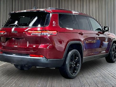 Used 2021 Jeep Grand Cherokee L Laredo RWD image 12